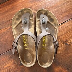 Birkenstock Brown Thong Sandals with Buckle size 40